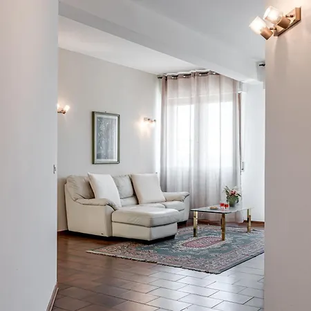 Aparthotel Hela - Sweet Dreams In Florence